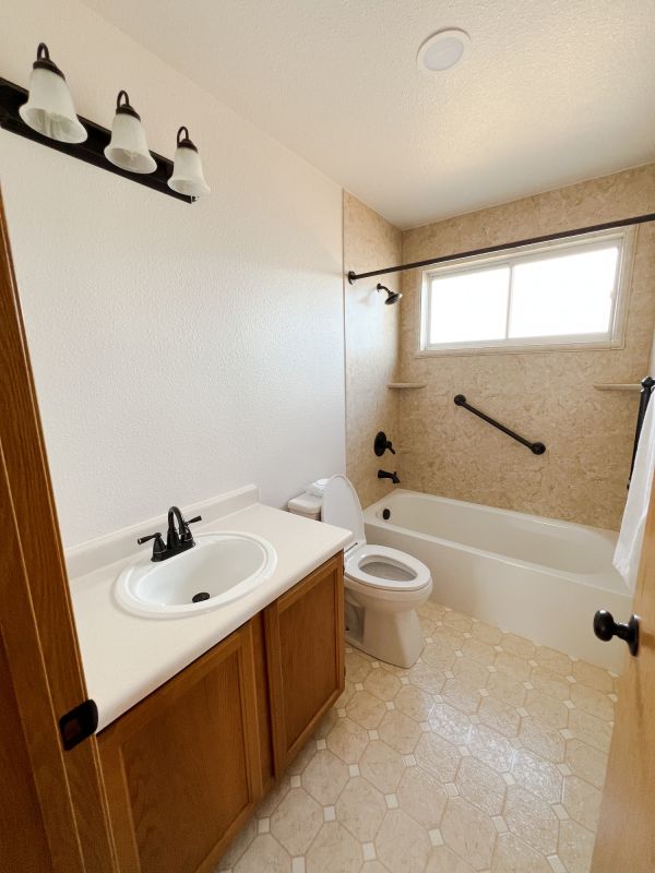 Top Bathroom Remodeling Companies in Holbrook, NY